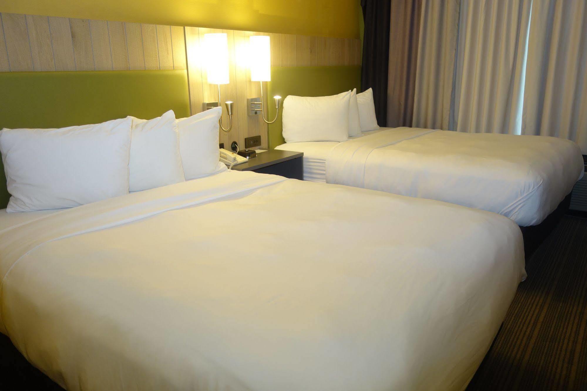 Country Inn & Suites By Radisson, Burlington Elon , Nc Kültér fotó